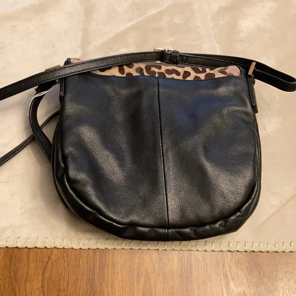 Animal print and black crossbody purse - Picture 4 of 6